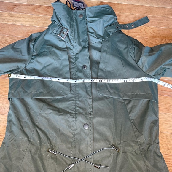 NWT Military Green YOKI raincoat - Picture 12 of 12